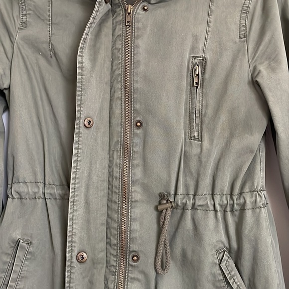 jacket - Picture 4 of 4